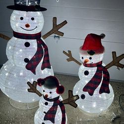 Brand New Indoor Or Outdoor Large Christmas Decoration Set With LED Lights 