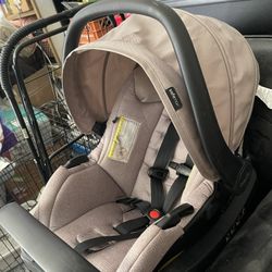 Evenflo Infant car Seat