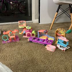 Littlest Pet Shops Lps
