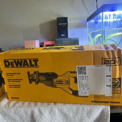 Sawzall  Dewalt