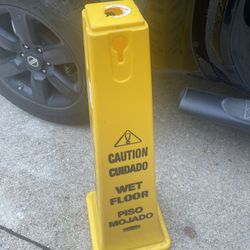 Wet Floor Slippery Caution Sign/Cone