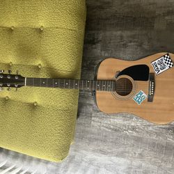 Righty Fender Acoustic 6 String Guitar