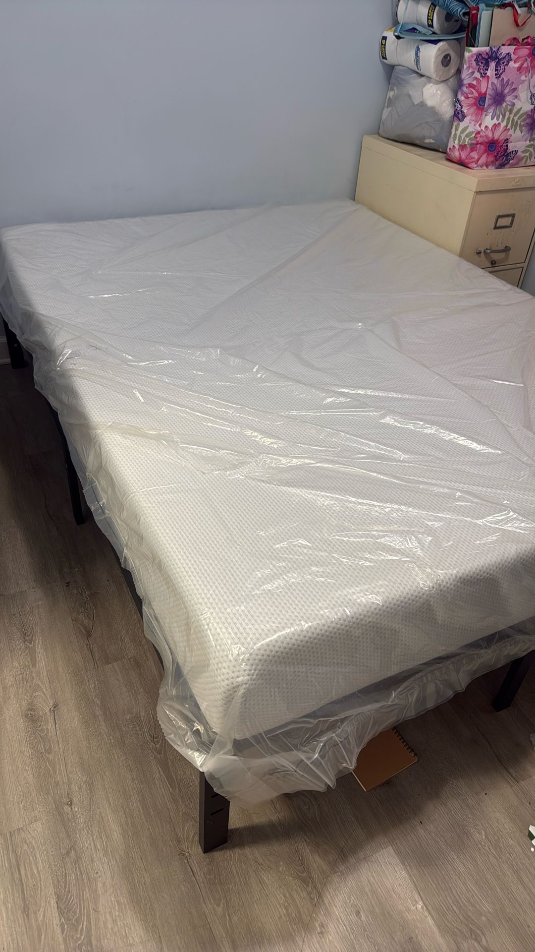 Queen Size Bed And And Frame