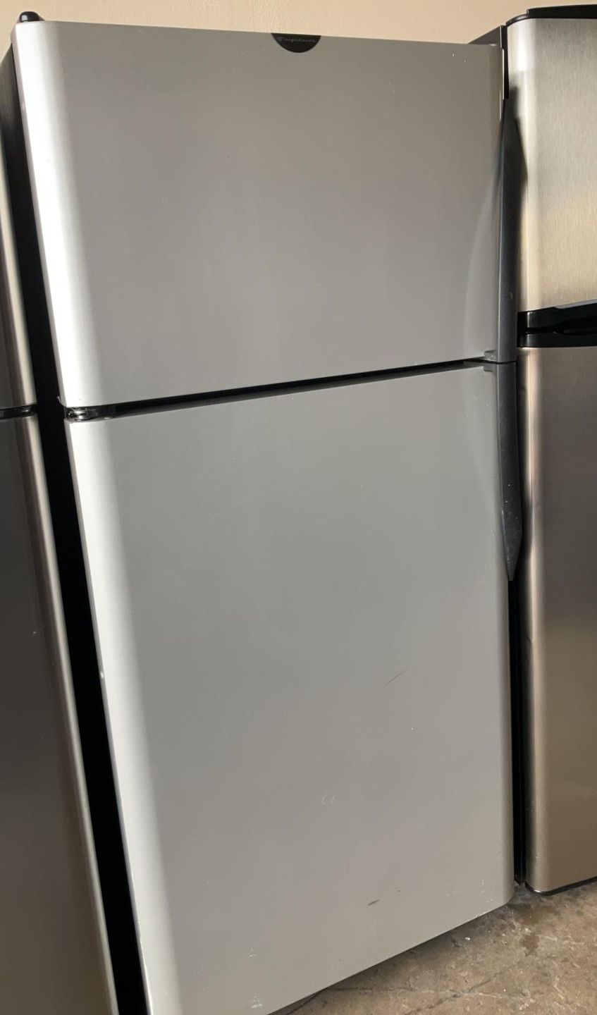 Frigidaire Top Mount  White Refrigerator
