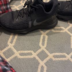 Black Basketball Shoes Nike 