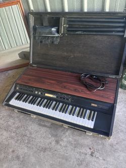 Vintage Yamaha CP-25 synthesizer keyboard