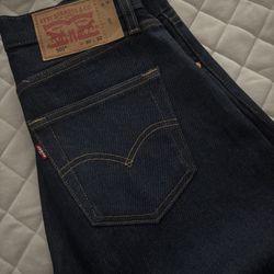 501 Levis - 30x32
