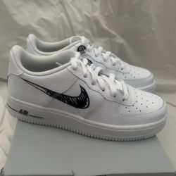 Brand New Nike Air Force One Low GS Youth Sz 5