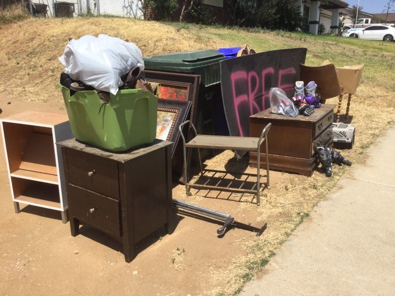 FREE CURB ALERT !