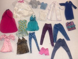 Lot of Barbie clothes. #0066