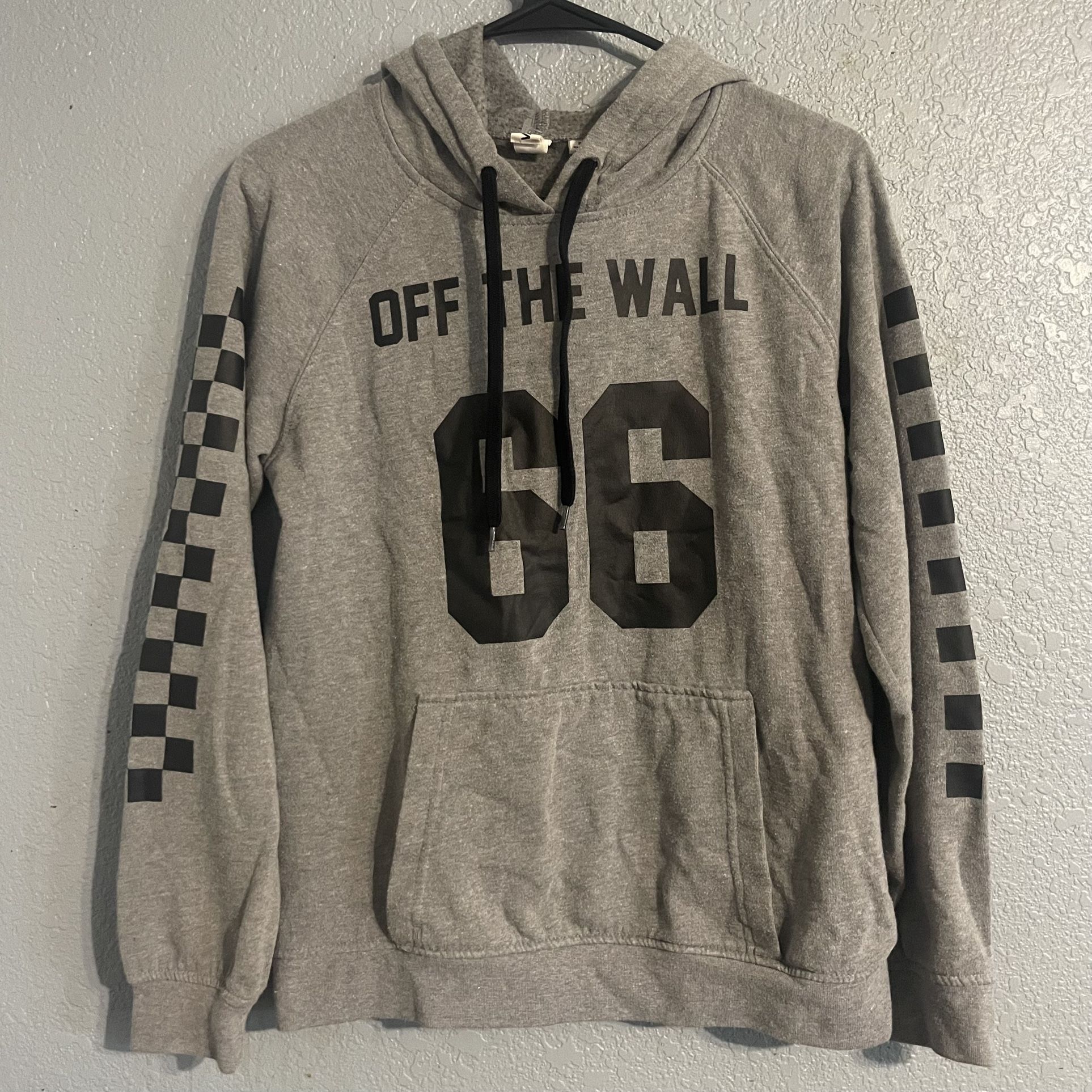 Woman’s Vans Hoodie (S)