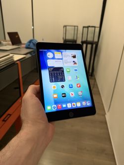 Apple iPad mini 5th gen 64GB WiFi! 90 day warranty! We offer financing!