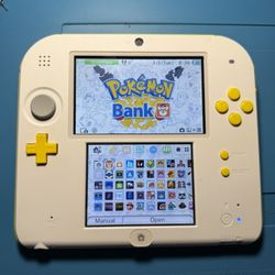 Nintendo White/Yellow 2DS - Custom Setup - 16GB 