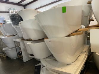Freestanding Tubs $500-$800