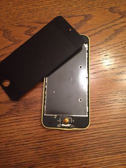 iPhone 5c...PARTS ONLY!!!