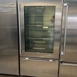 SUB ZERO 36”WIDE BUILT IN GLASS VIEW BOTTOM FREEZER REFRIGERATOR 