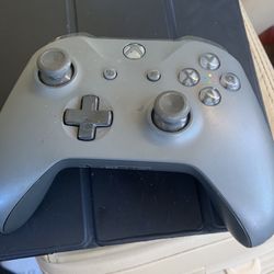 Xbox One controller