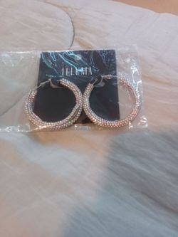 ✨ Rhinestone Hoop Earrings – Sparkling & Stylish ✨