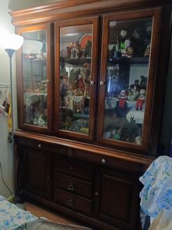 ANTIQUE CABINET 