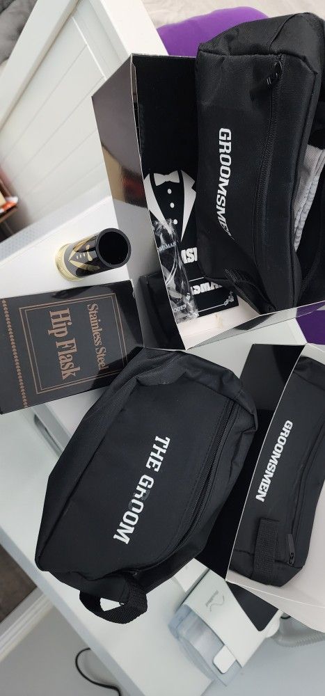Free Two Groomsmen Boxes With Two Cards