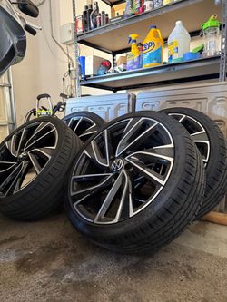 VW MK8 GTI Wheels Tires 5x112