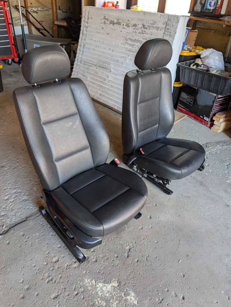 Front Seats For BMW 3 Series In Black, Power and heated