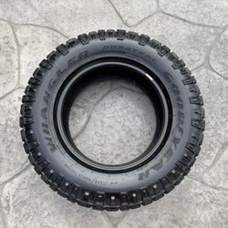 Goodyear Wrangler DuraTrac Rugged Terrain Tire • 275/65R18