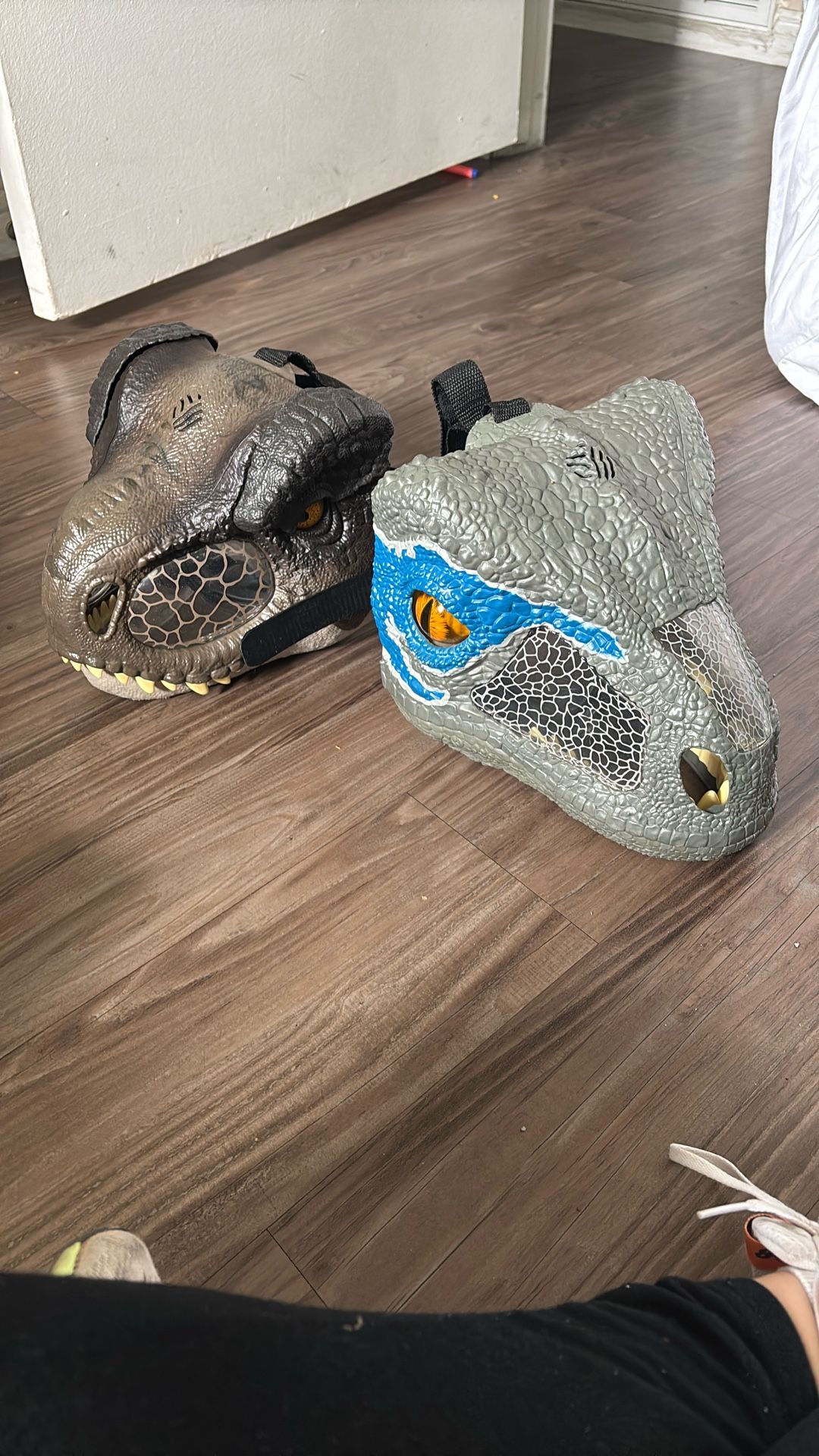 2 Jurassic World Realistic Dinosaur Makes