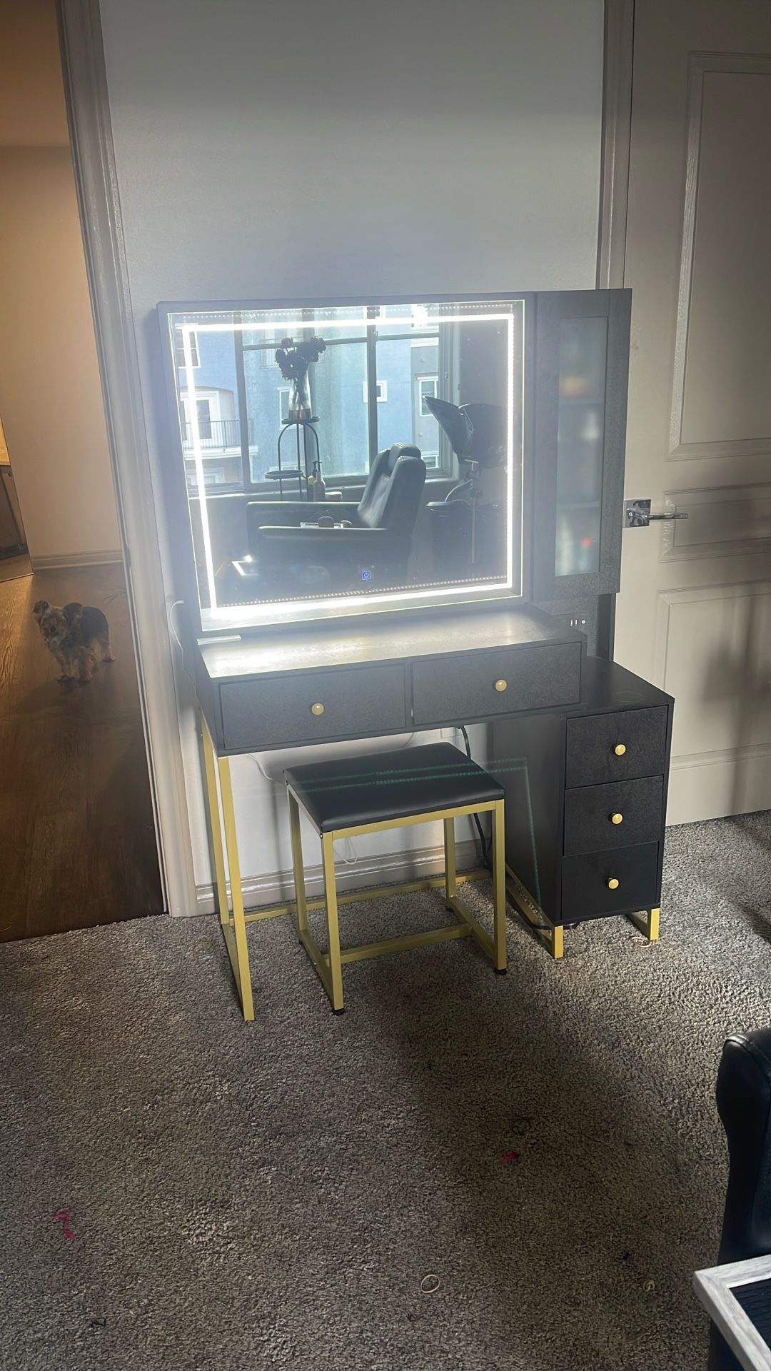 Beauty Vanity 