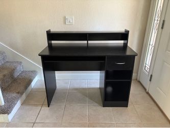 Kids desk
