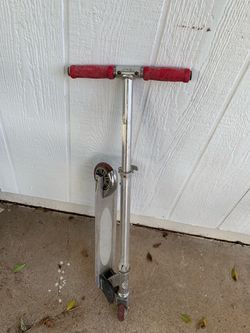 Razor Kids Kick Scooter with Red Grips