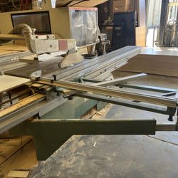 Sliding Table Saw
