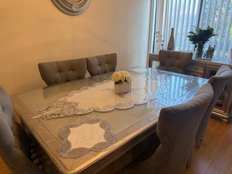 Dinning table and cabinet buffet