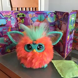 BRAND NEW~~FURBY~Be My Best Friend? Coral Plush Interactive Toy Figure~Brand New~OPEN BOX~Ages 