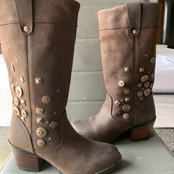 Durando 12" Women's 6M Western Brown Studded Button Pull On Plaid Lined Boots