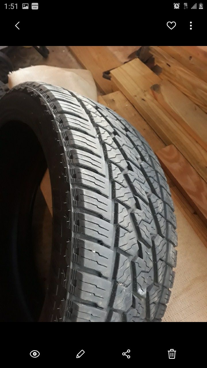 1 DELINTE A/T 285/40/24 (Brand New)