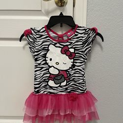 Girl Dress 👗2T👗Please see my other items offered 🙏
