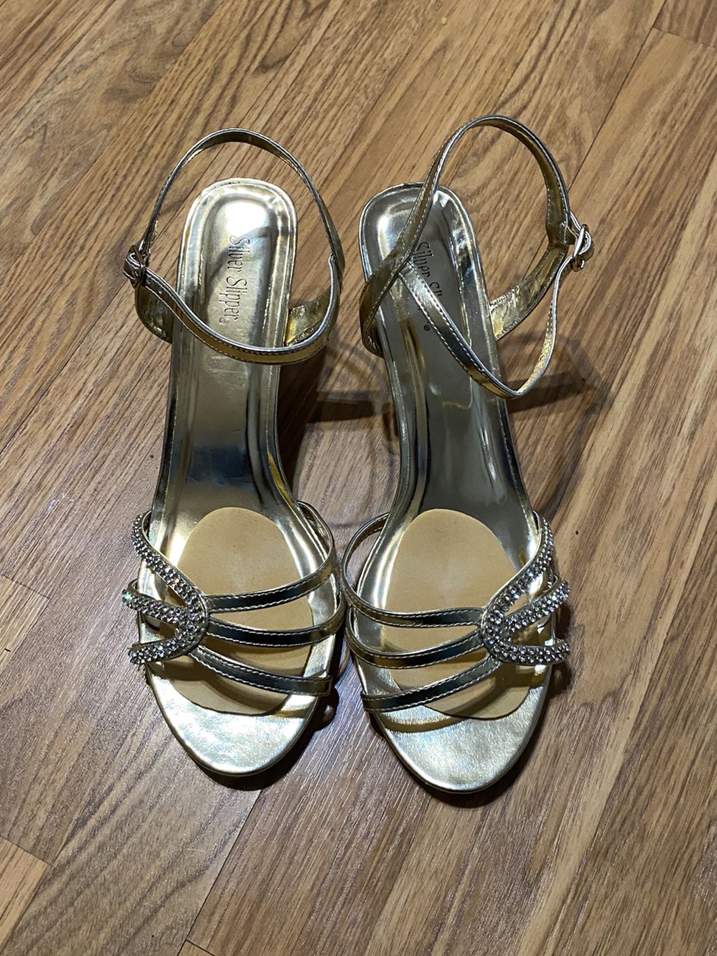Ladies Gold And Rhinestoned Heels Size 11