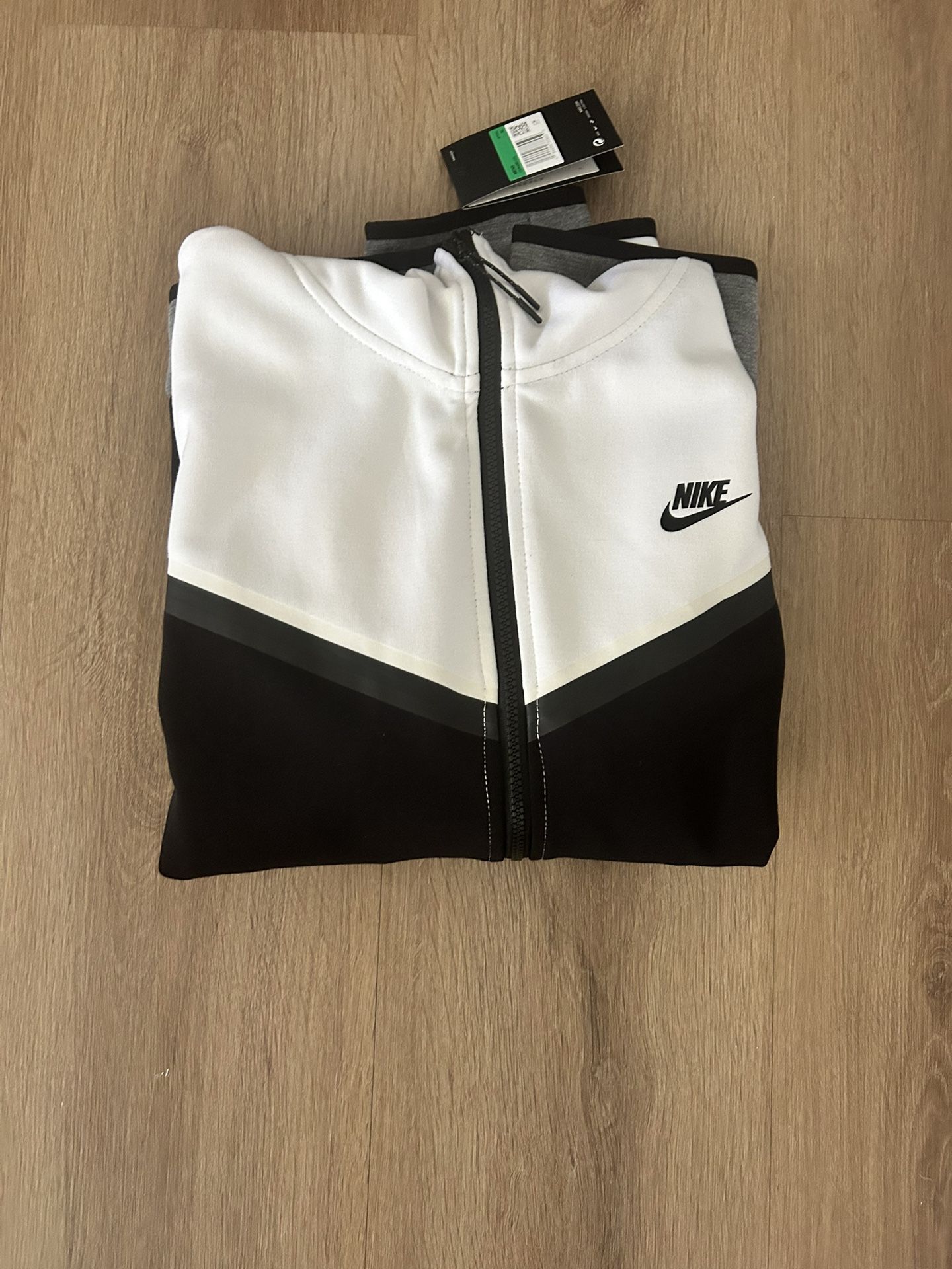 Nike Tech Fleece Black And Gray