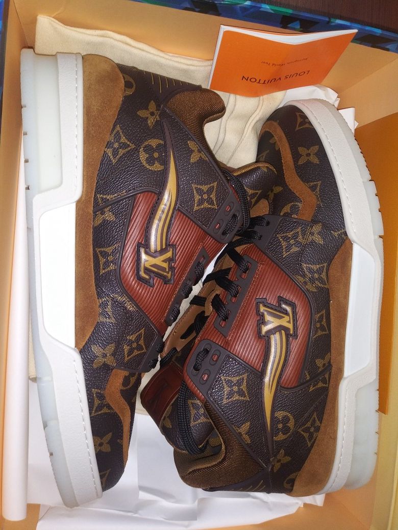Louis vuitton sneakers size 44