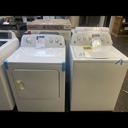 Kenmore Washer And Dryer Set (Warrenty Included)