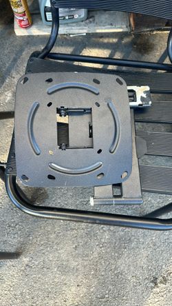 swivel TV mount