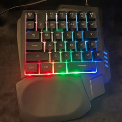 Vibe Gaming One Hand Keyboard LED Lights