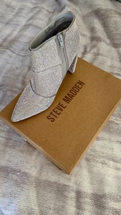 Steve Madden Sparkly Rhinestone Booties - Size 8