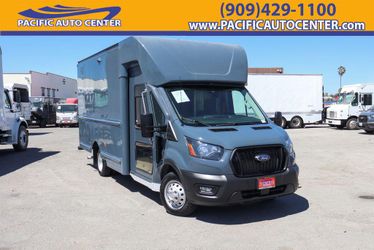 2022 Ford Transit-350 Cutaway