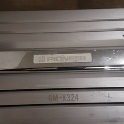 Pioneer GM-x324 