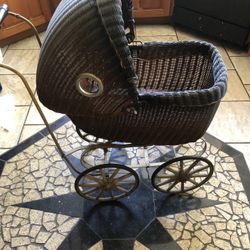 Antique Wicker Baby Doll Buggy Carriage 