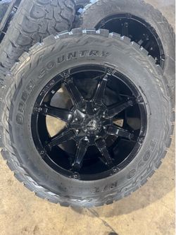 20x10 Fuel Wheels 35/12.50r20 Tires 6 lug Ford Chevy GMc Ram