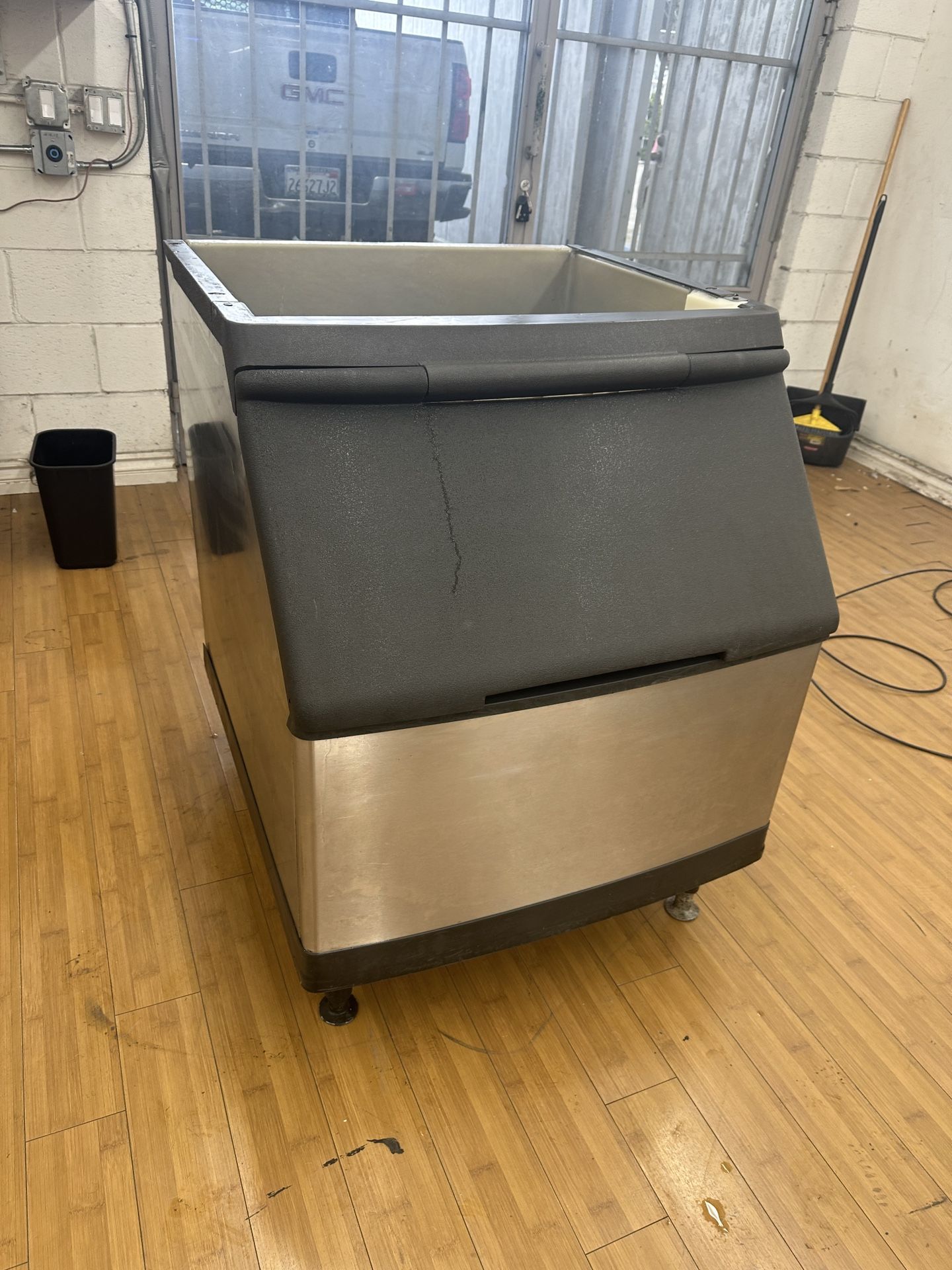 Ice Bin Manitowoc S400 Stainless Steel