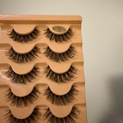 New Eyelashes 